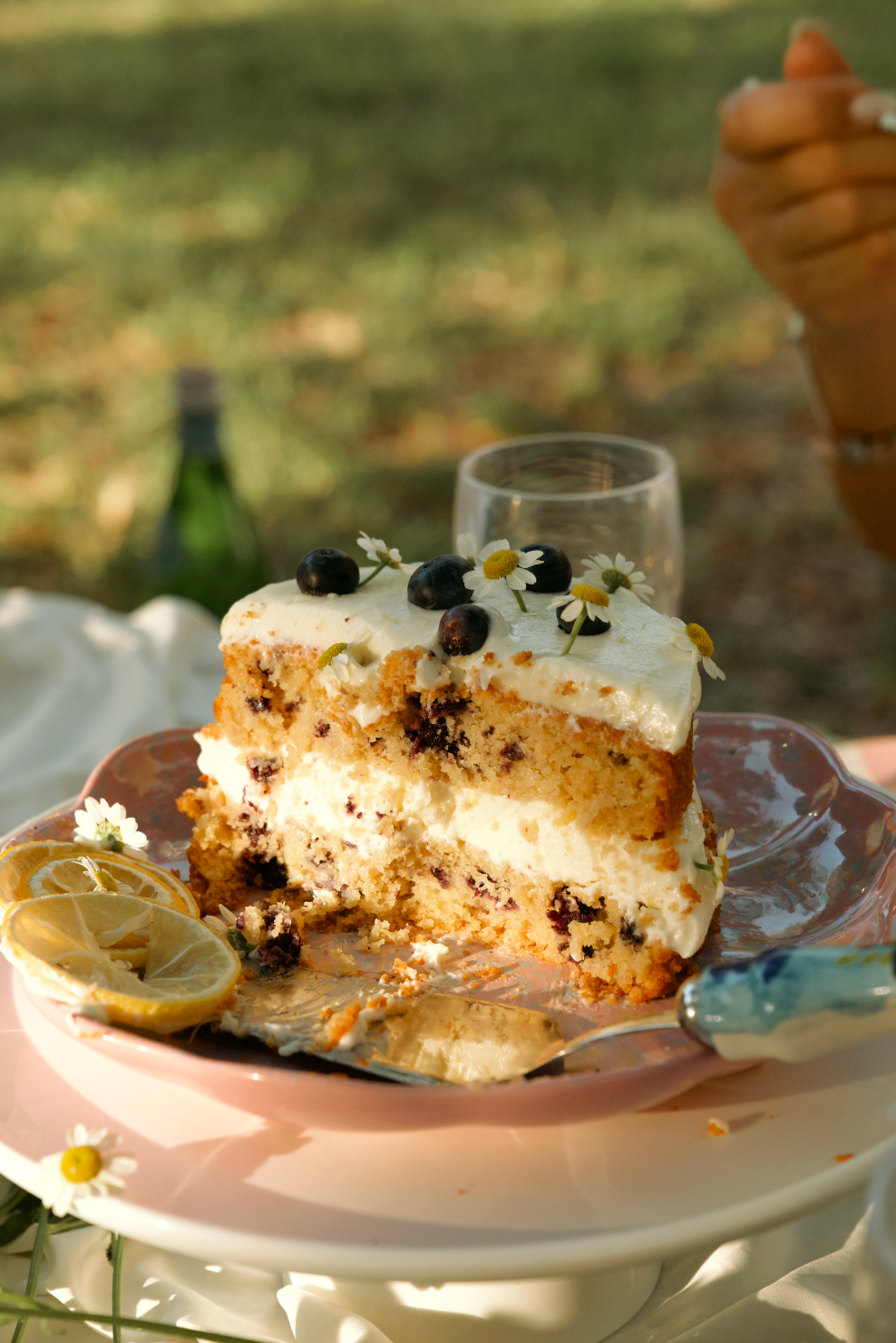 Lemon Blue Bloom Cake